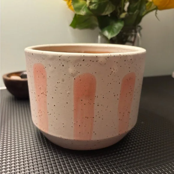 6” Speckled Pink and Cream Ceramic Planter - Picture 1 of 5